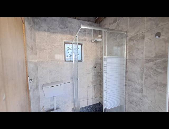 2 BEDROOM PROPERTY TO RENT IN UMLAZI J
